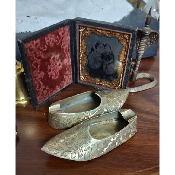 Set Of Vintage Brass Asian Slippers | Etched | Shelf Decor - Picture 1 of 10
